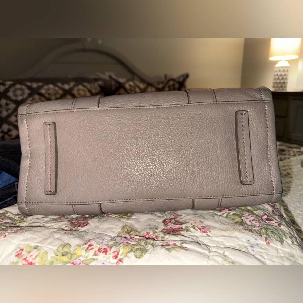 Marc Jacobs Leather Tote Bag - Picture 7 of 8